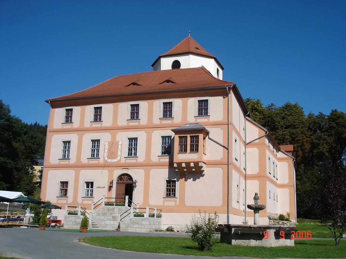 Hotel Garni Schloss Schoenberg Бад-Брамбах Экстерьер фото
